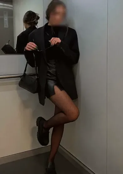 Alena, 24