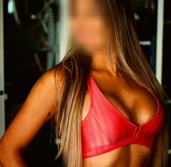 Carina, 30