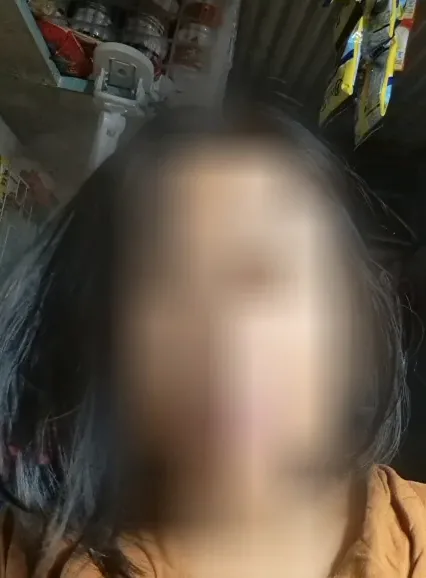 Nadine, 32