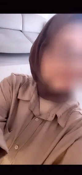 Özlem, 32