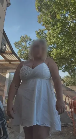 Paula, 22