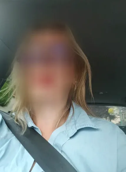 Pauline, 34