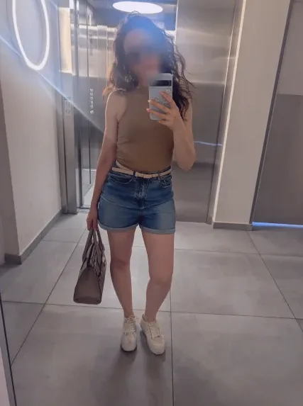 Ramona, 40