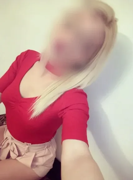 Sabrina, 34